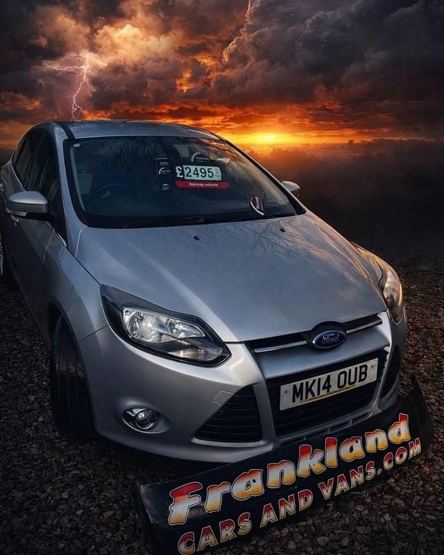 Used Ford Focus Zetec 2014 Silver Hatchback