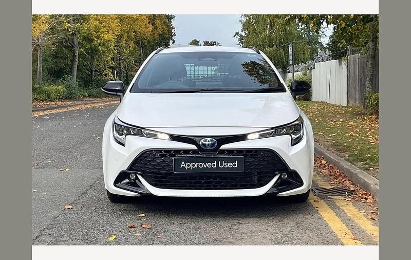 New Toyota Corolla 138 HP (101 kW) 2026 White