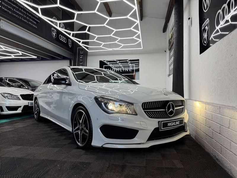 Used Mercedes CLA200 AMG 136 HP (100 kW) 2014 White Sedan
