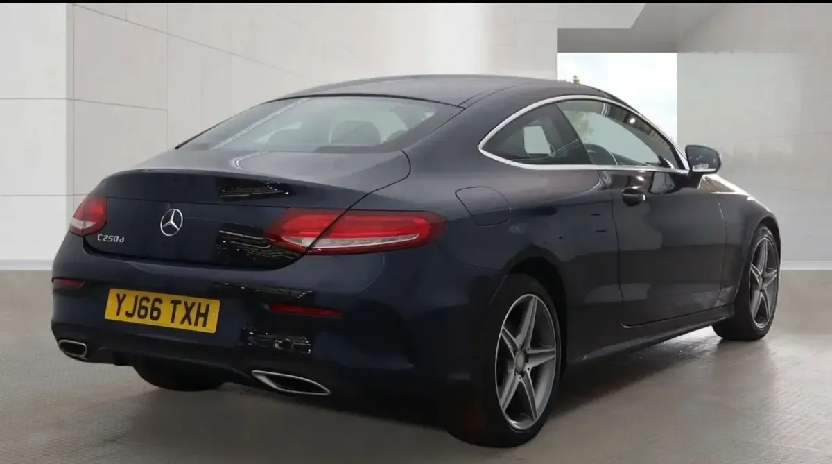 Used Mercedes C250 AMG line 204 HP (150 kW) 2016 Blue Coupe