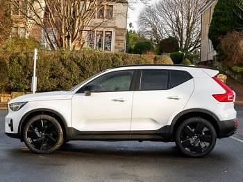 New Volvo XC40 Ultra 197 HP (144 kW) 2025 White SUV