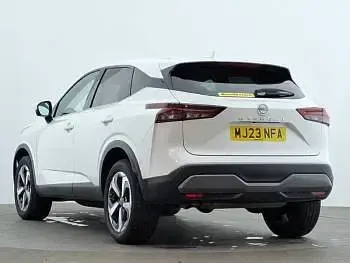 Used Nissan Qashqai N-Connecta 140 HP (102 kW) 2023 White SUV