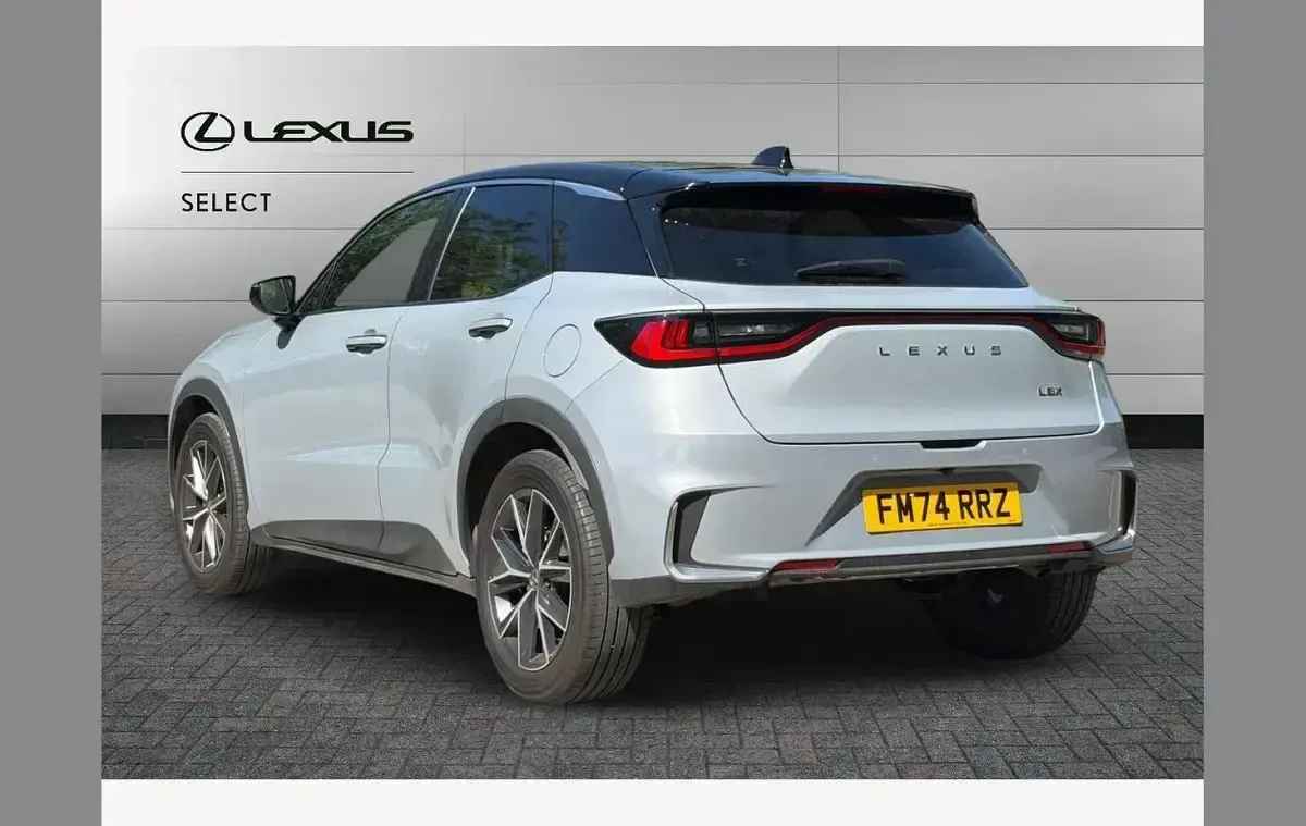 Used Lexus LBX 136 HP (100 kW) 2024 Other SUV