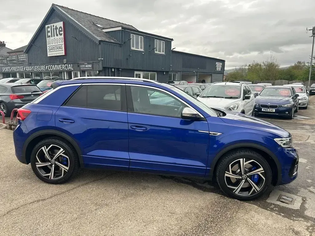 Used VW T-Roc R 300 HP (220 kW) 2022 Blue SUV