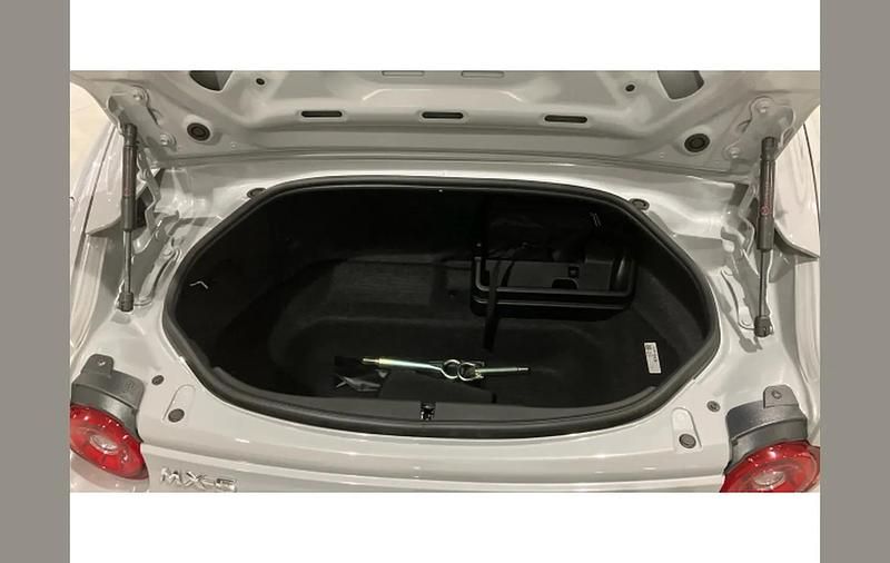 Used Mazda MX5 Exclusive-Line 129 HP (94 kW) 2024 Other Cabriolet