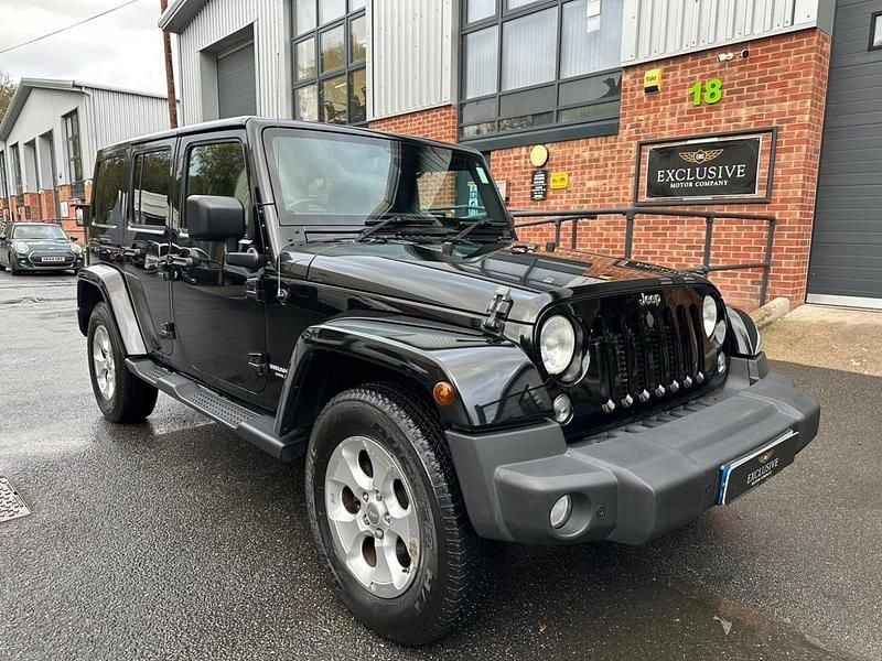 Black Used 2015 Jeep Wrangler Overland SUV | £21,995 (Expensive) - Image 1/4