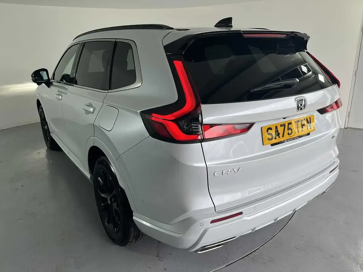 Used Honda CR-V Advance 184 HP (135 kW) 2025 White SUV