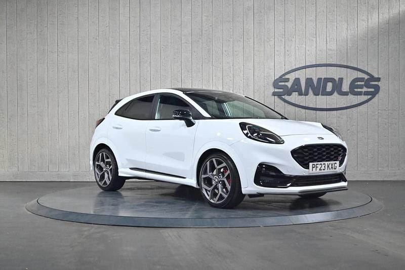 White Used 2023 Ford Puma ST Hatchback | £19,399 (Fair price) - Image 1/4
