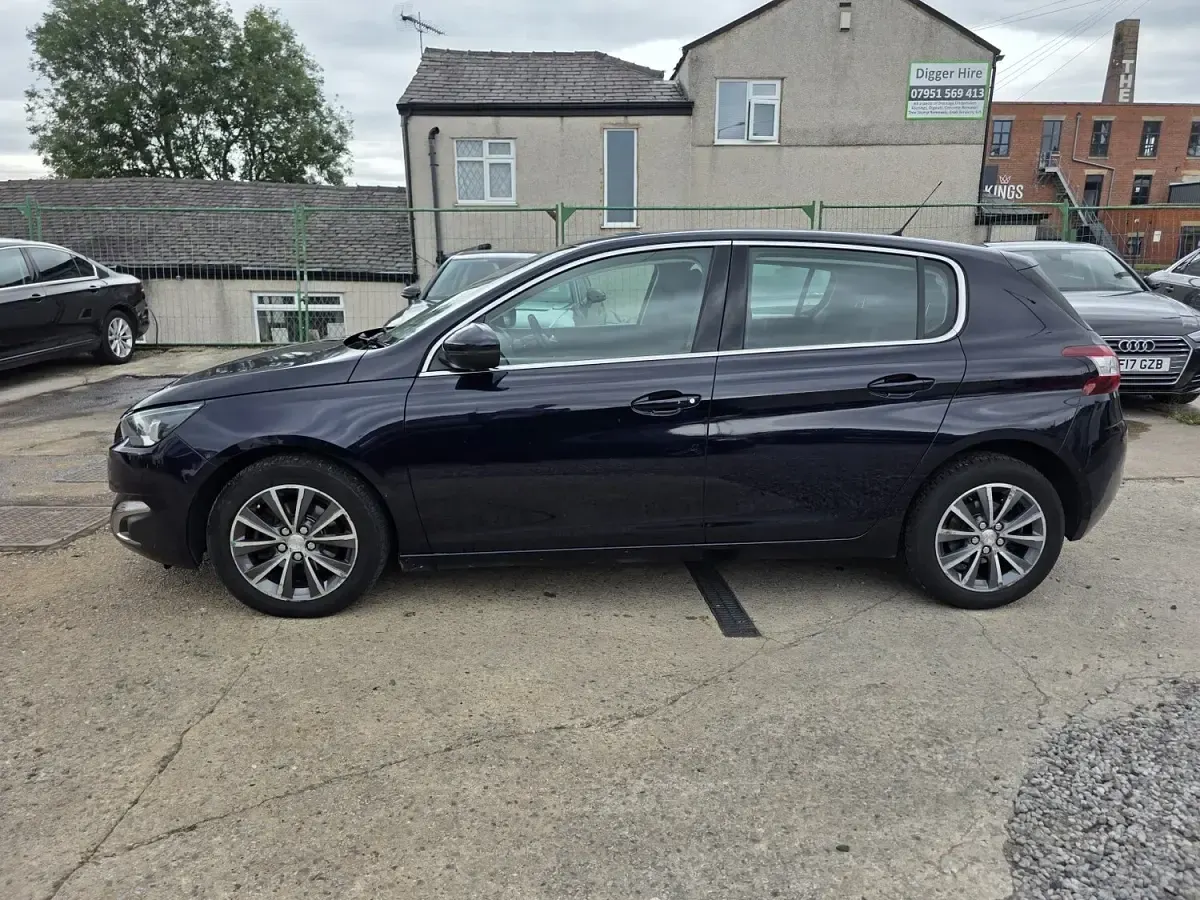 Used Peugeot 308 Allure 2017 Blue Hatchback