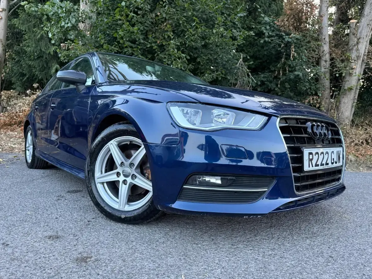 Used Audi A3 Design 2016 Blue Hatchback