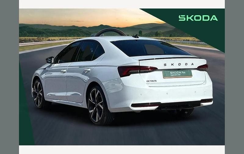 Used Skoda Octavia SportLine 150 HP (110 kW) 2025 Moon white Hatchback