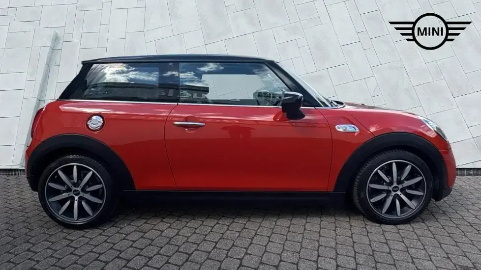 Used Mini Cooper S Exclusive 189 HP (139 kW) 2020 Orange Hatchback