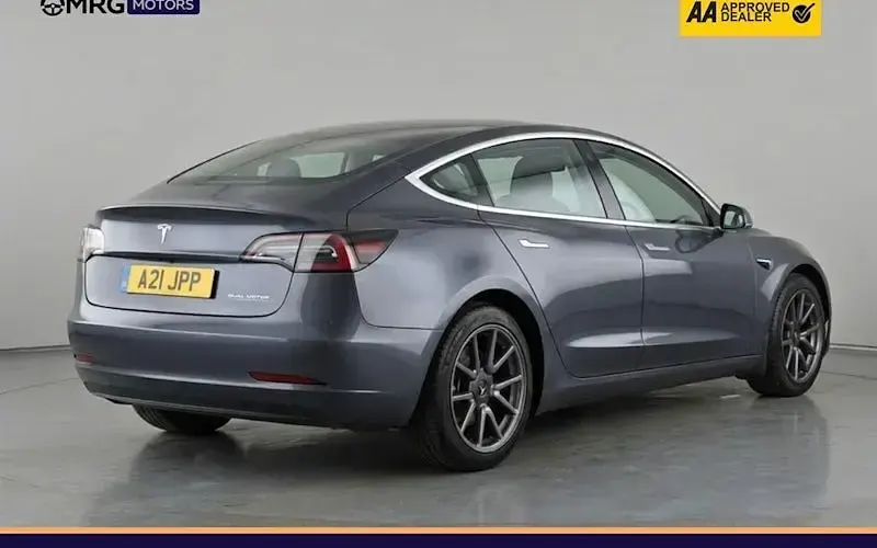 Used Tesla Model 3 Long Range AWD 258 kW (351 HP) 2023 Sedan