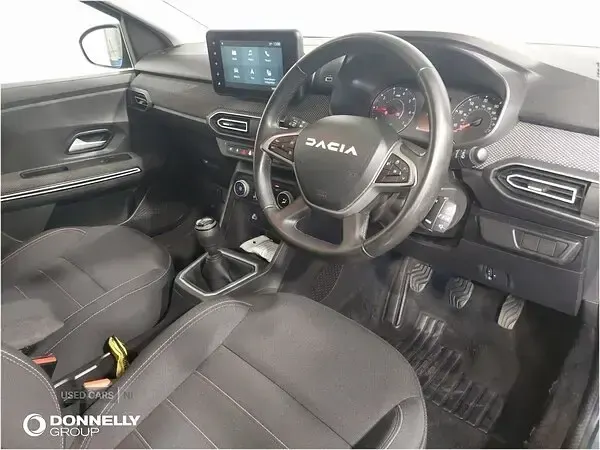 Used Dacia Jogger Extreme 110 HP (80 kW) 2023 Grey MPV