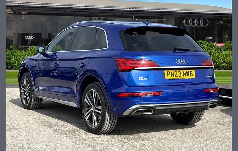 Used Audi Q5 S-Line 204 HP (150 kW) 2023 Blue SUV