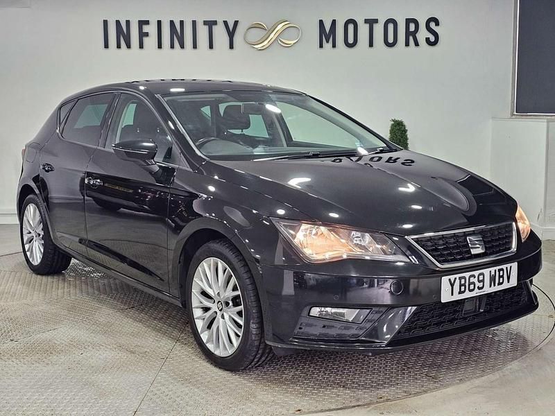 Used Seat Leon SE Dynamic 130 HP (95 kW) 2019 Black Hatchback