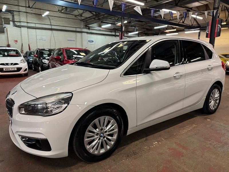 Used BMW 218 Luxury Line 136 HP (100 kW) 2026 White MPV