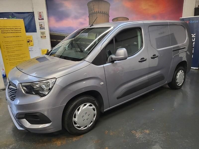 Usado Vauxhall Combo Sportive 2019 Cinzento
