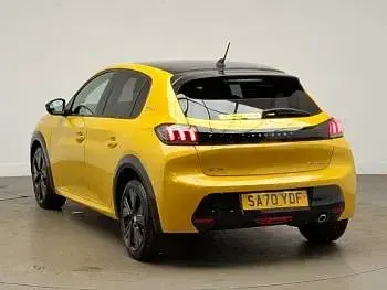 Second-hand Peugeot 208 GT-line 100 CP (73 kW) 2020 Galben Hatchback