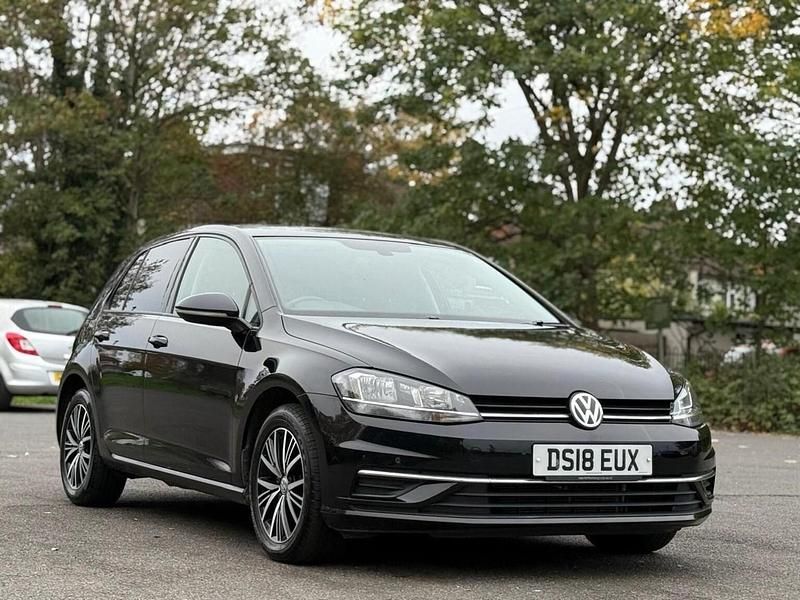 Black Used 2018 VW Golf VII SE Hatchback | £9,395 (Fair price) - Image 1/3