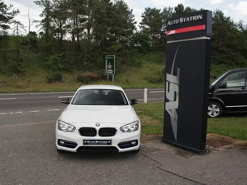 Used BMW 118 Sport Line 2019 White Hatchback