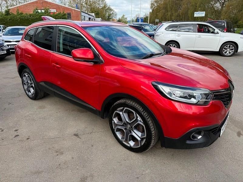 Usado Renault Kadjar Dynamique 130 HP (95 kW) 2016 Vermelho SUV