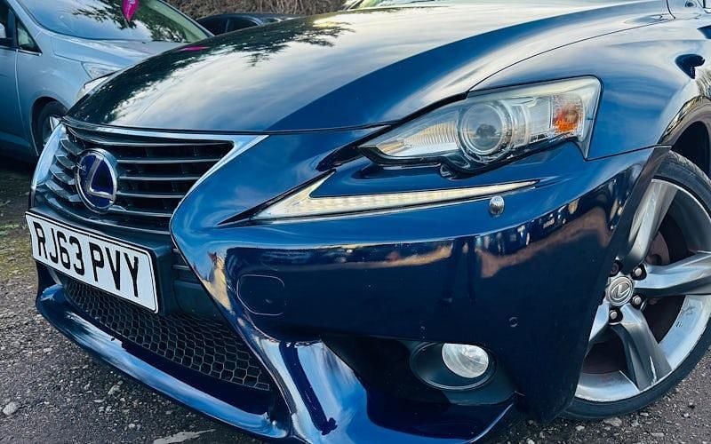 Used Lexus IS300h 223 HP (164 kW) 2016 Sedan