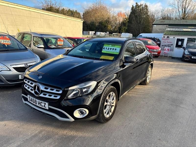 Used Mercedes GLA200 SE 156 HP (114 kW) 2018 Black SUV