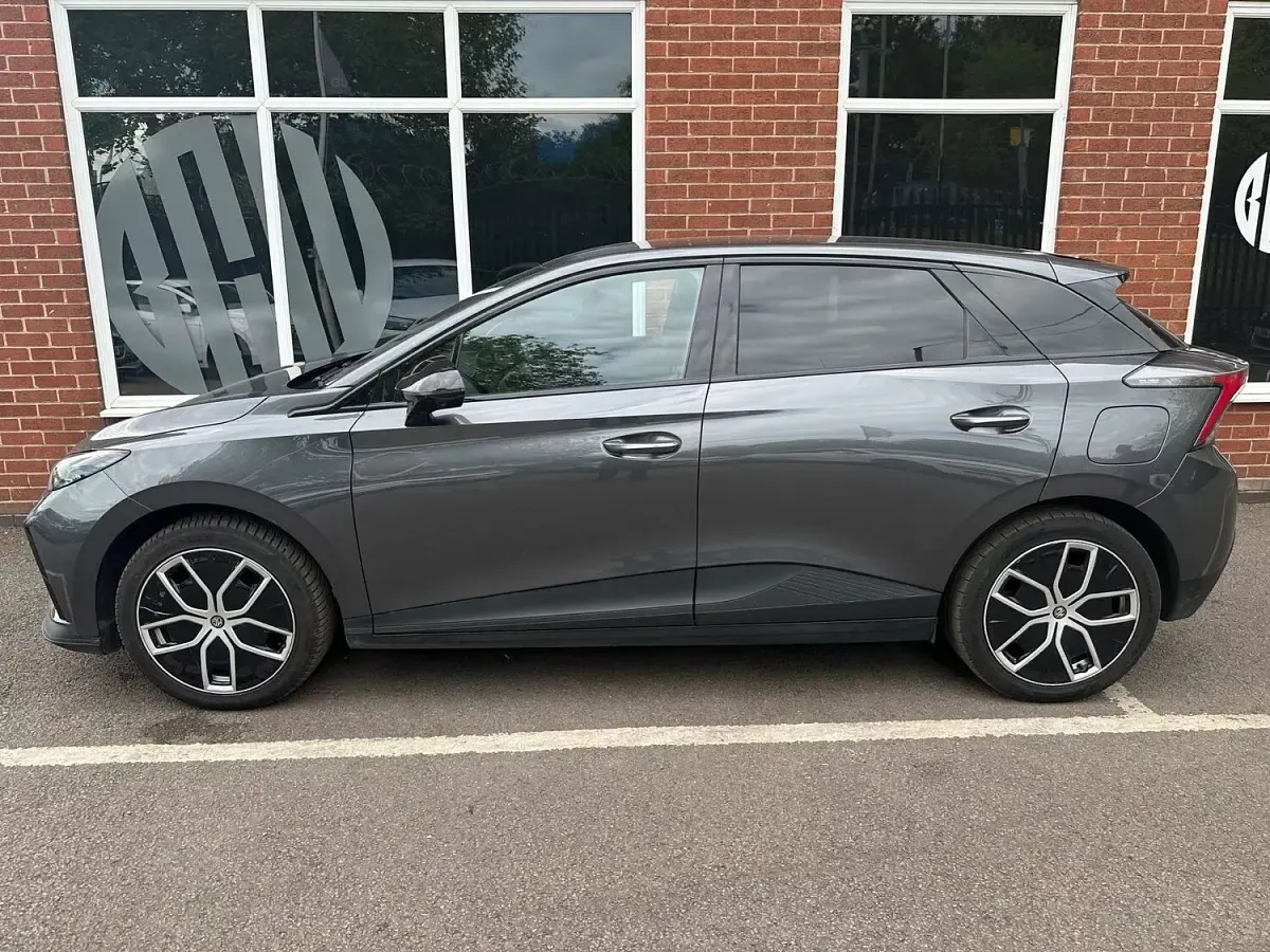 Used MG MG4 EV Trophy 319 kW (435 HP) 2023 Grey Hatchback