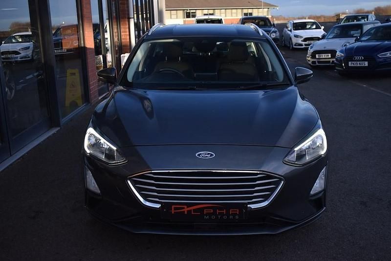 Used Ford Focus Zetec 95 HP (69 kW) 2019 Not stated Estate