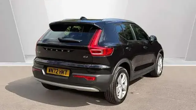 Used Volvo XC40 Core 163 HP (119 kW) 2023 Black SUV
