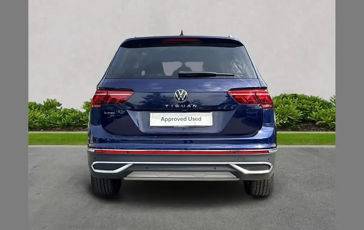 Used VW Tiguan Allspace Elegance 150 HP (110 kW) 2023 Blue SUV