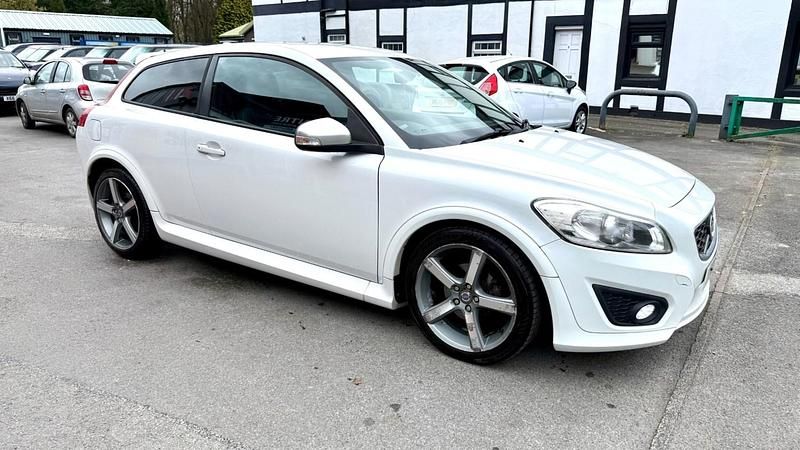 Used Volvo C30 R-Design 145 HP (106 kW) 2012 White Hatchback
