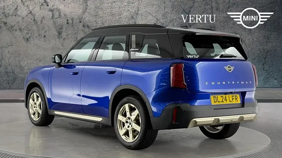 Used Mini Countryman Exclusive 170 HP (125 kW) 2024 Blue SUV