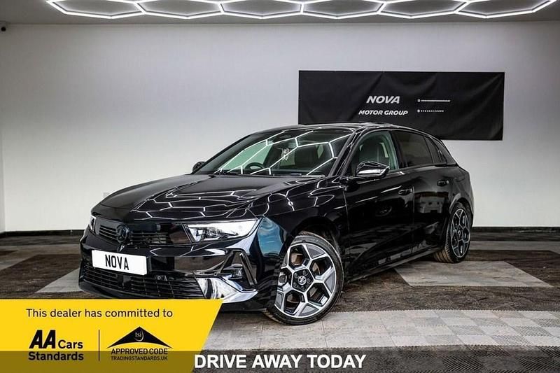 Used Vauxhall Astra Ultimate 2024 Black Hatchback