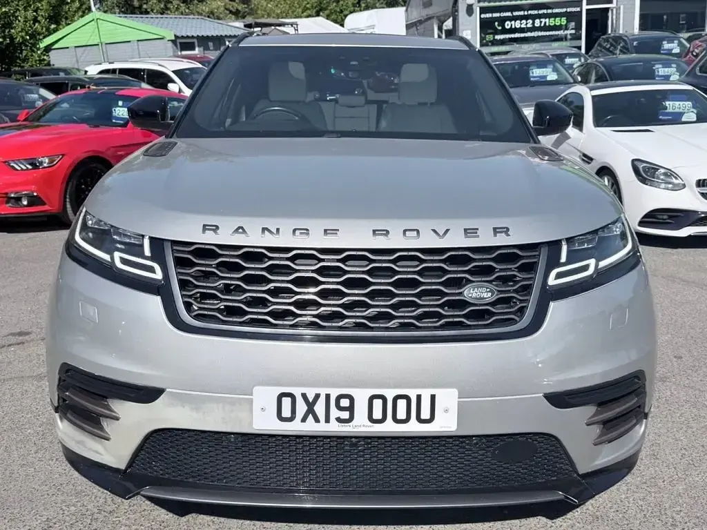 Used Land Rover Range Rover Velar HSE Dynamic 236 HP (173 kW) 2019 Silver SUV