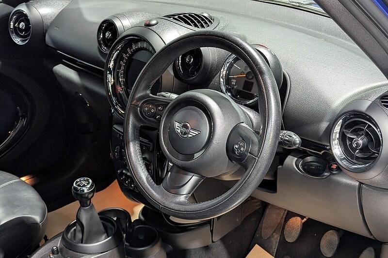 Used Mini Cooper D 2014 Blue Hatchback