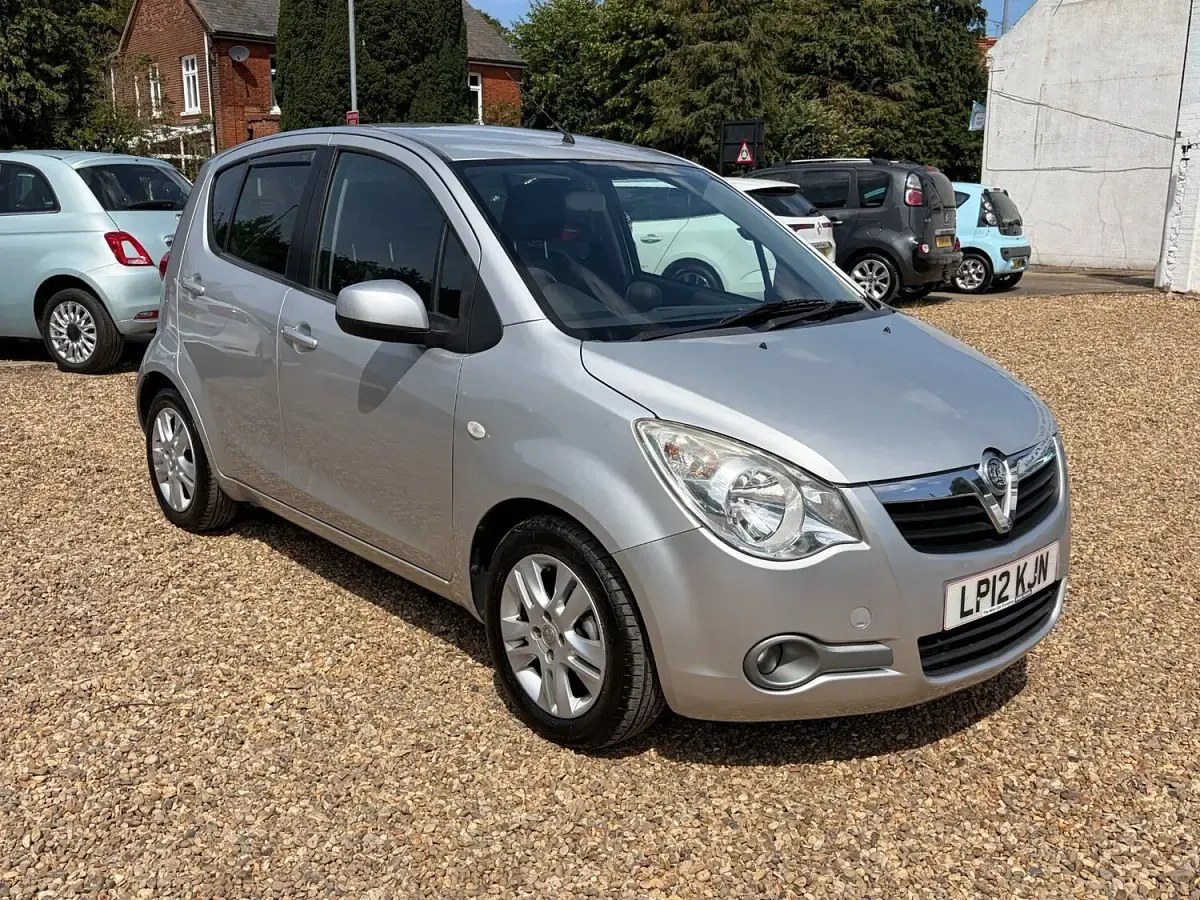 Used Vauxhall Agila 94 HP (69 kW) 2012 Silver MPV