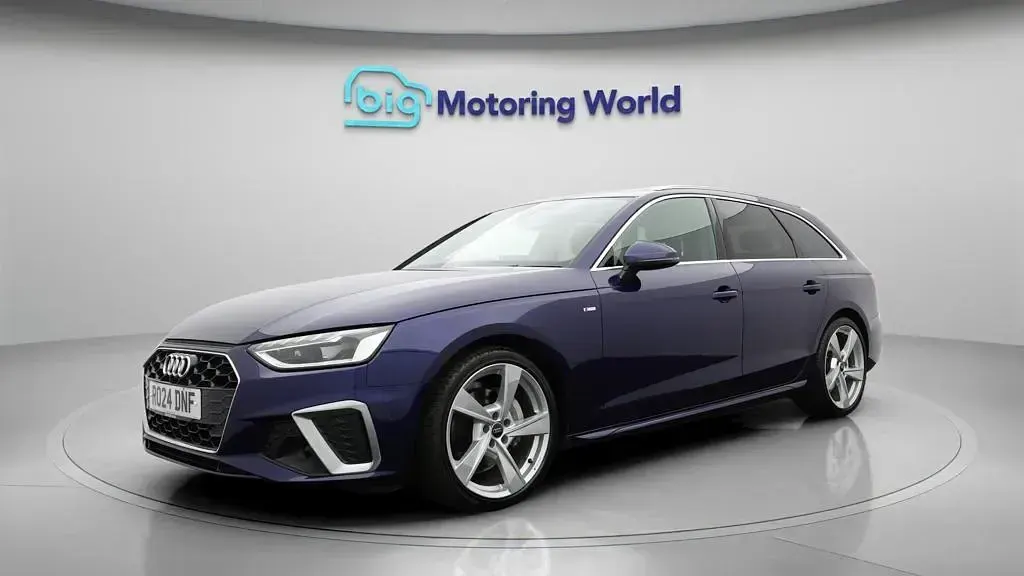 Used Audi A4 S-Line 204 HP (150 kW) 2024 Blue Estate