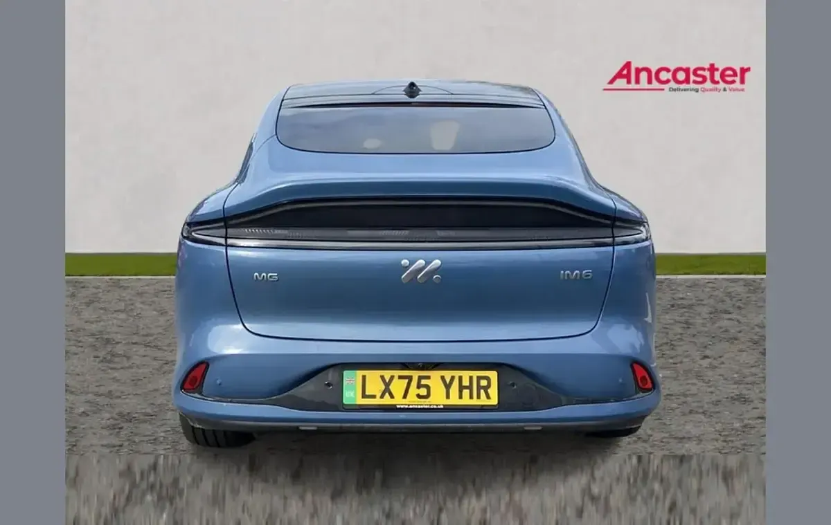 Used MG IM6 553 kW (752 HP) 2025 Blue SUV