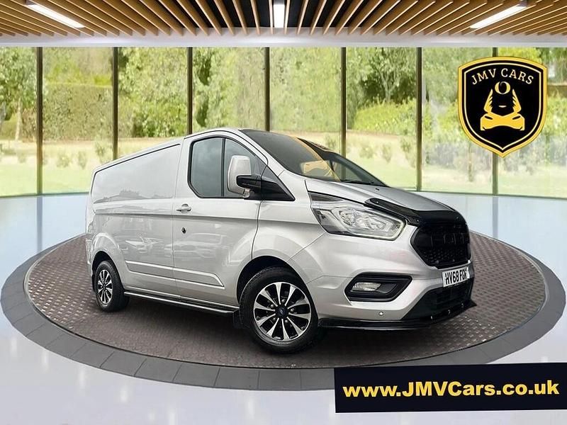 Used Ford Transit Custom Limited 170 HP (125 kW) 2018 Silver Van