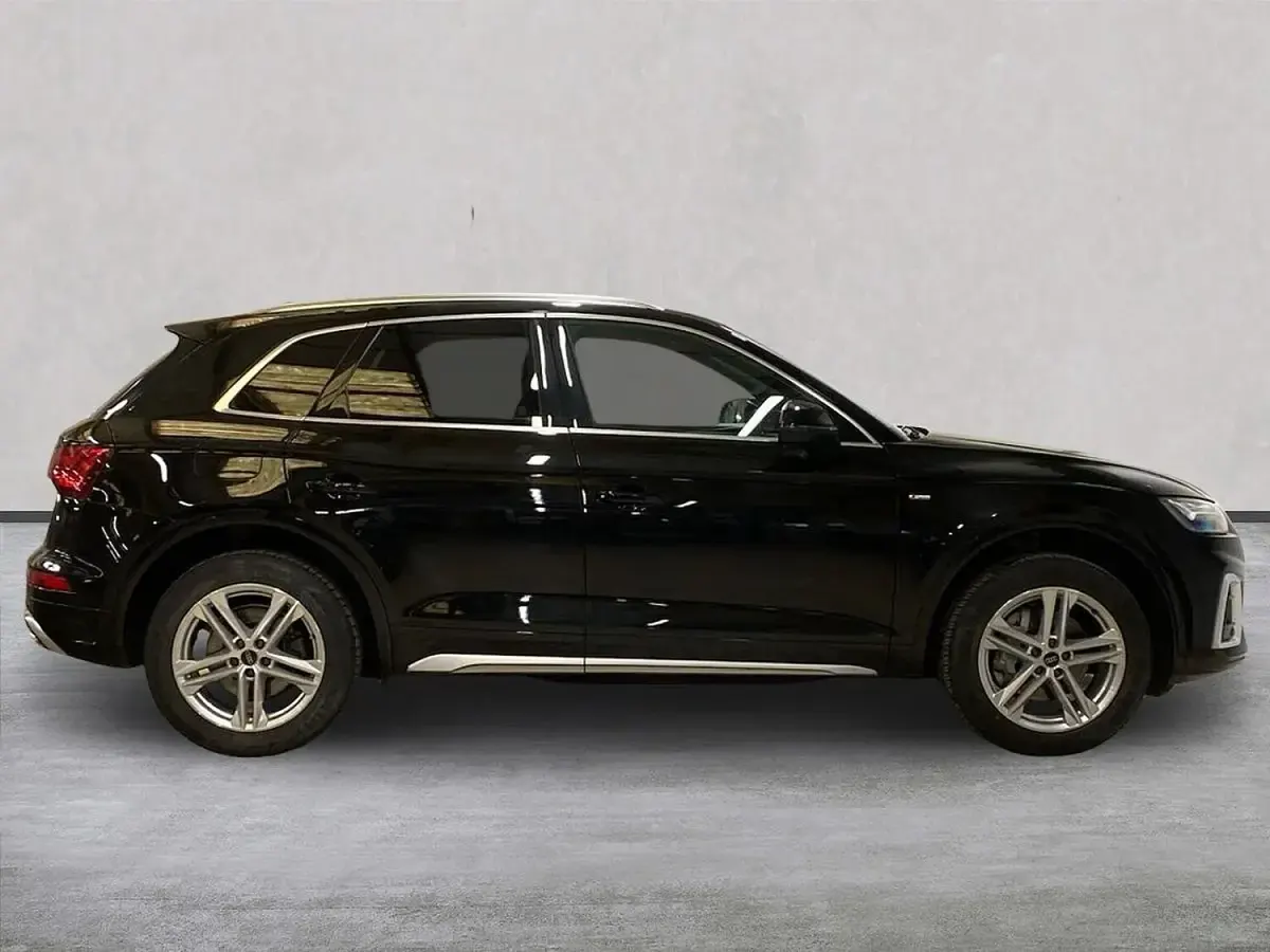 Used Audi Q5 S-Line 204 HP (150 kW) 2023 Black SUV