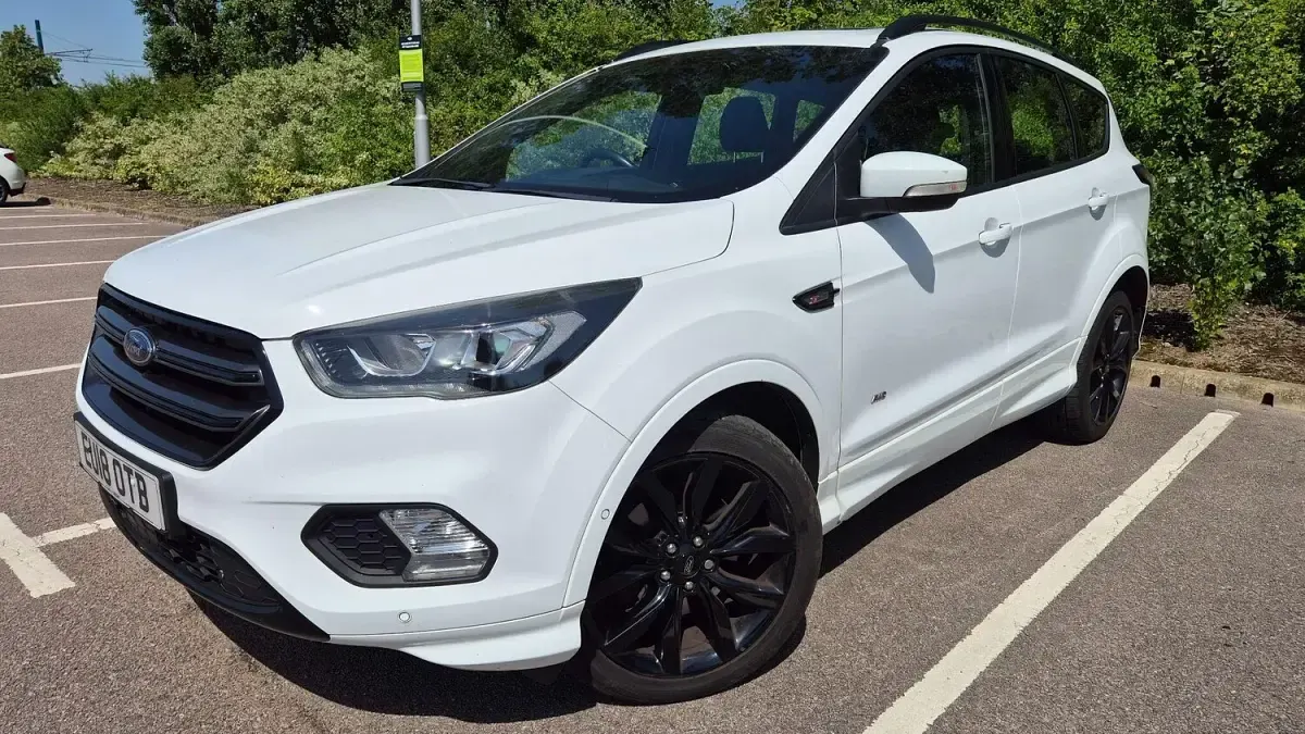 Used Ford Kuga ST-Line X 180 HP (132 kW) 2018 White SUV
