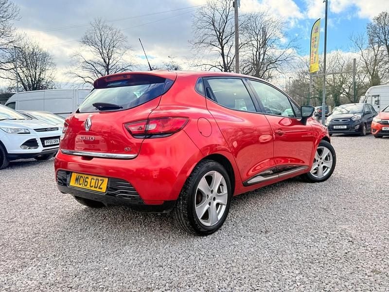 Used Renault Clio IV Dynamique 2016 Red Hatchback