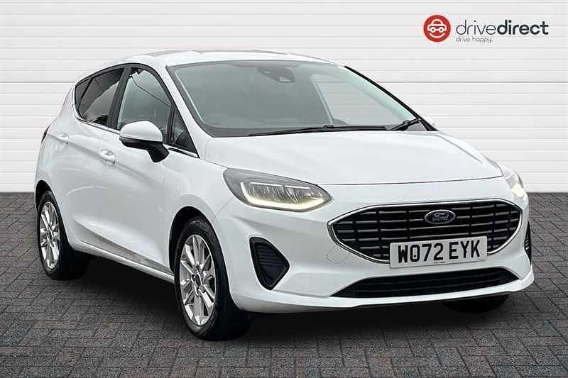 Used Ford Fiesta Titanium 100 HP (73 kW) 2023 White Hatchback