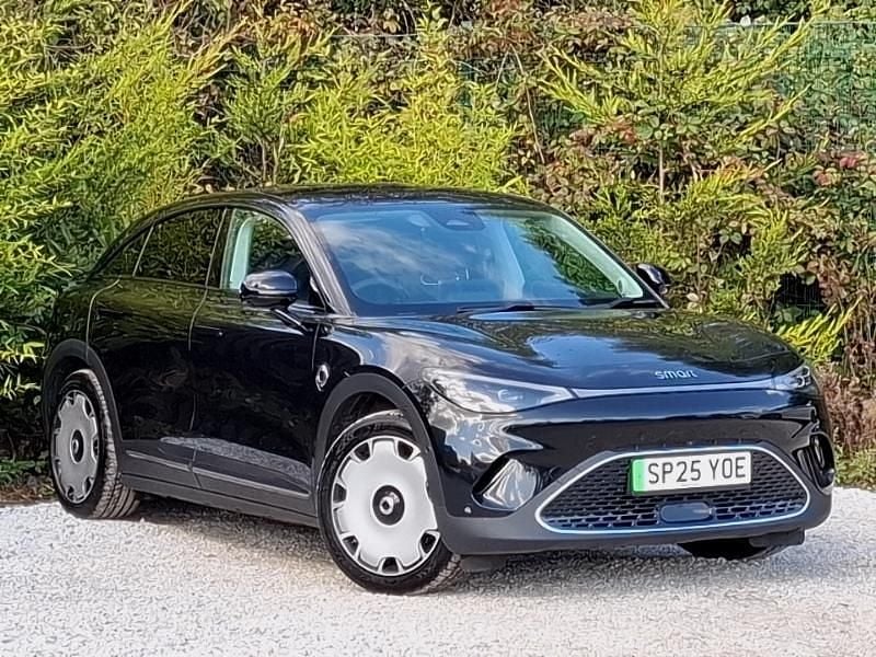 Black New 2025 Smart #3 Premium SUV | £28,998 (Super price) - Image 1/4