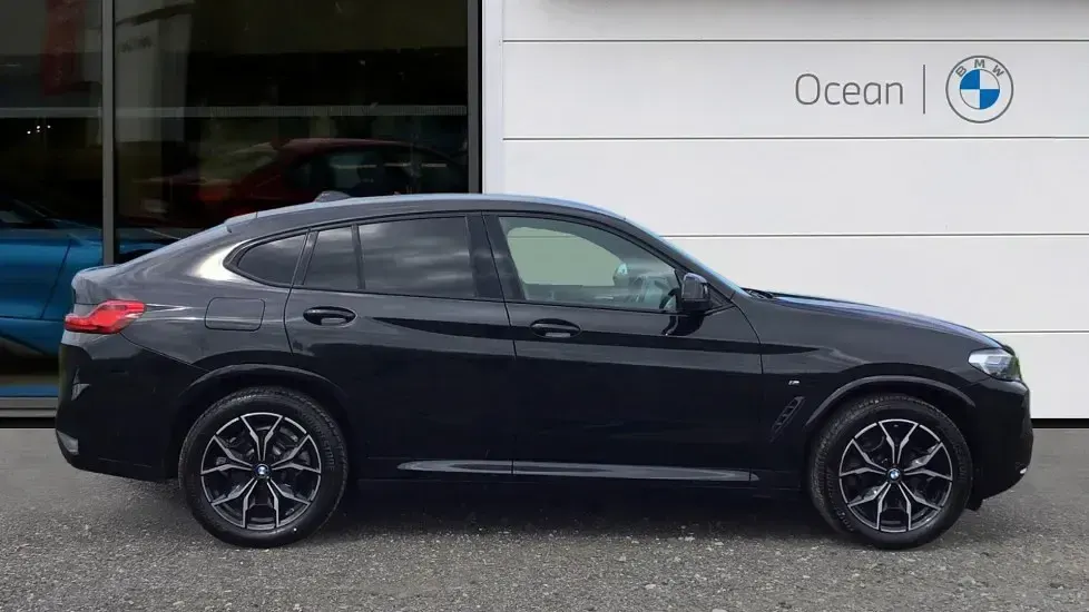 Usado BMW X4 M Sport 190 CV (139 kW) 2022 Negro SUV