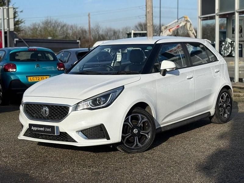 Used MG MG3 Exclusive 106 HP (77 kW) 2023 White Hatchback
