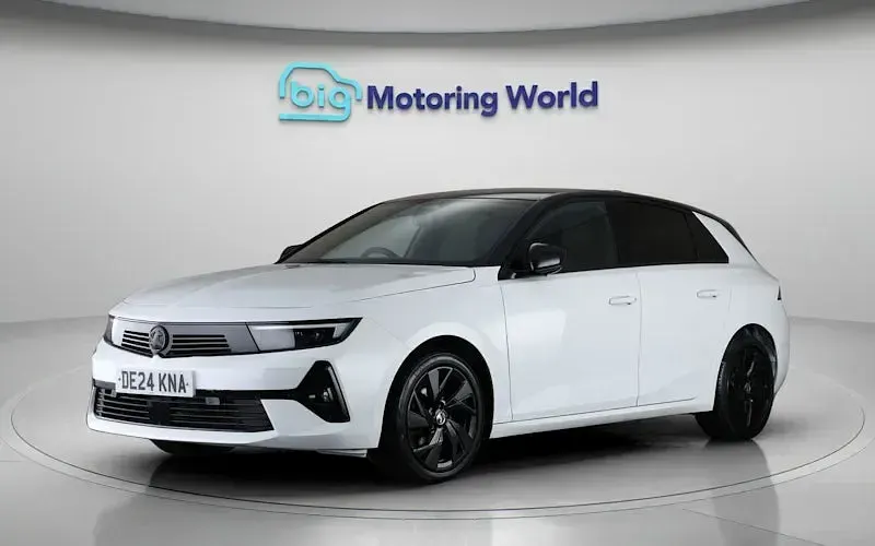 Used Vauxhall Astra 131 HP (96 kW) 2026 Hatchback