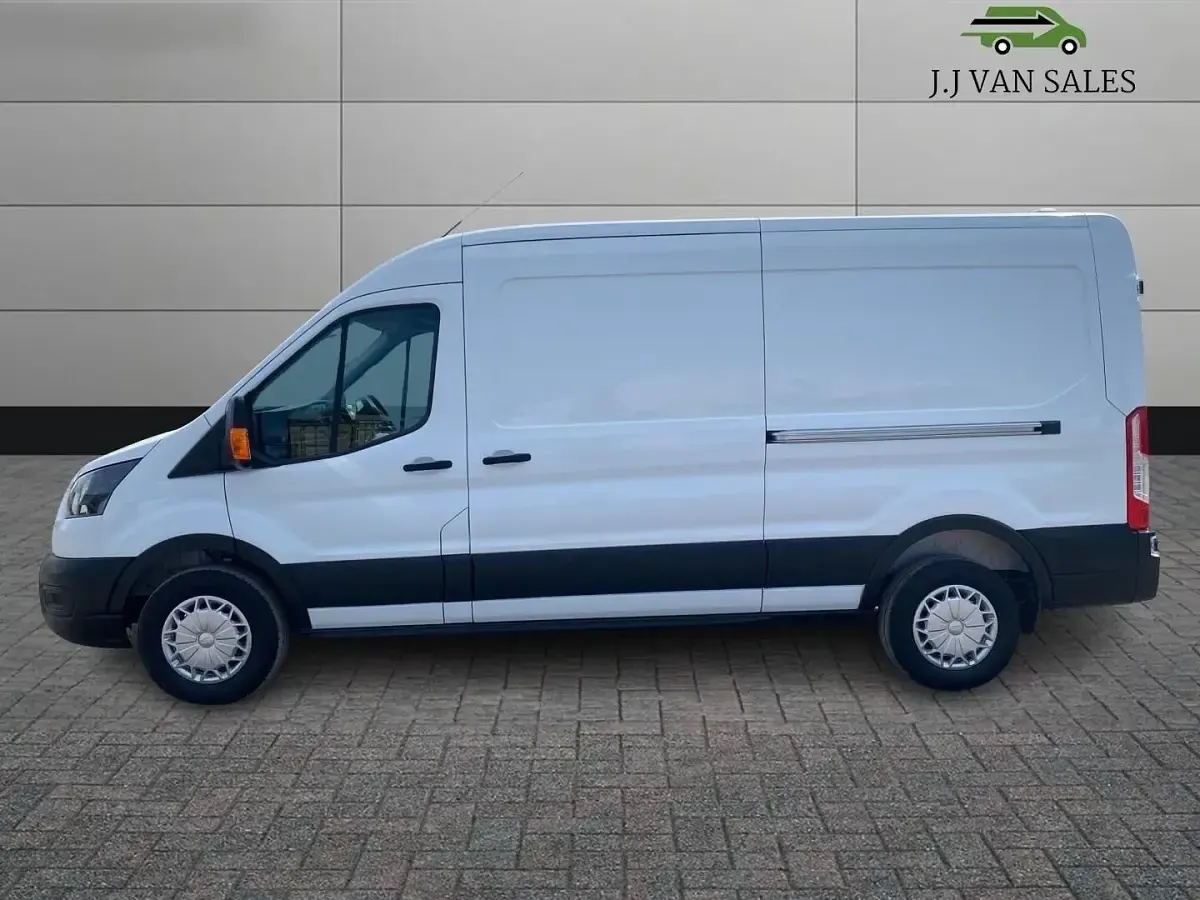 Second-hand Ford Transit 130 CP (95 kW) 2020 Alb Van